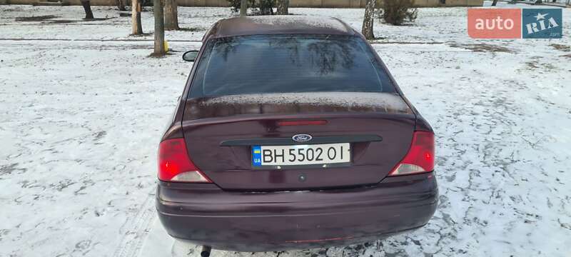 Седан Ford Focus 2001 в Черкасах