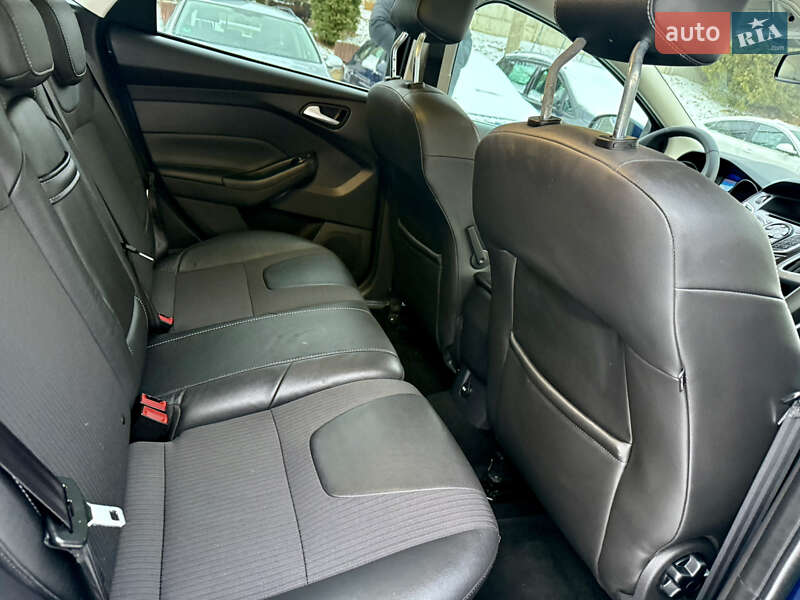 Хэтчбек Ford Focus 2012 в Ровно