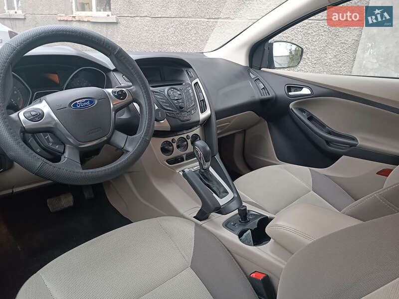 Седан Ford Focus 2014 в Обухове фото 3 Седан Ford Focus 2014 в Обухове