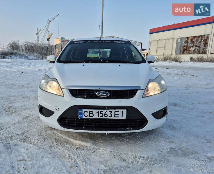 Хэтчбек Ford Focus 2011 в Чернигове