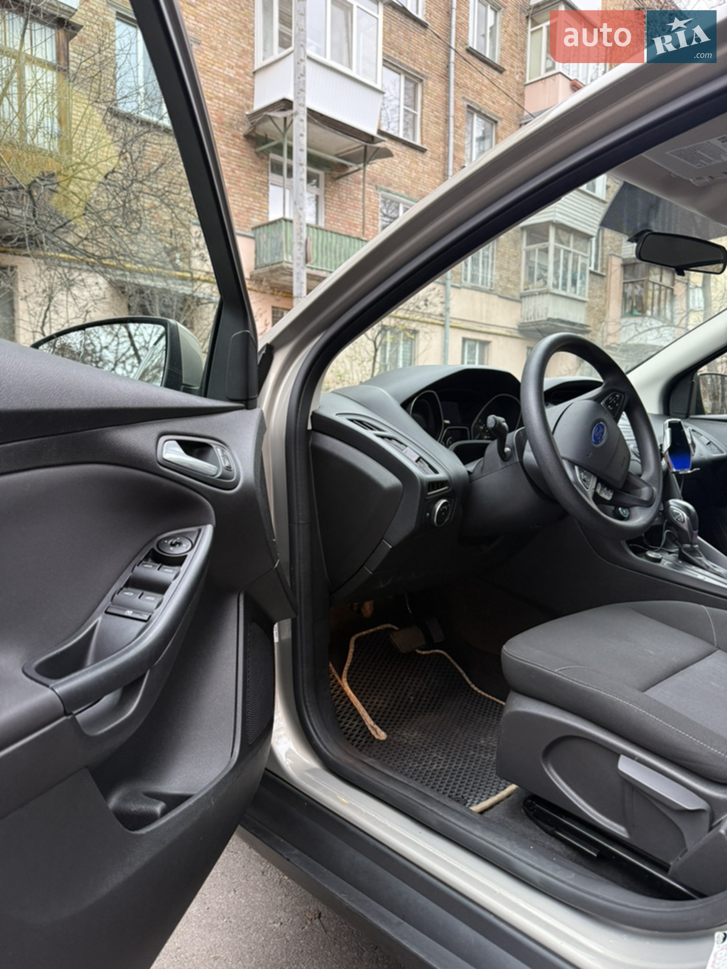 2015 Ford Focus - мініатюра 9
