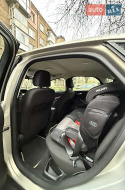 Седан Ford Focus 2015 в Киеве фото 11 Седан Ford Focus 2015 в Киеве