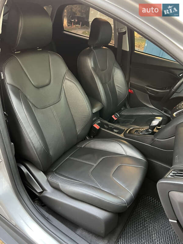 Хетчбек Ford Focus 2015 в Одесі