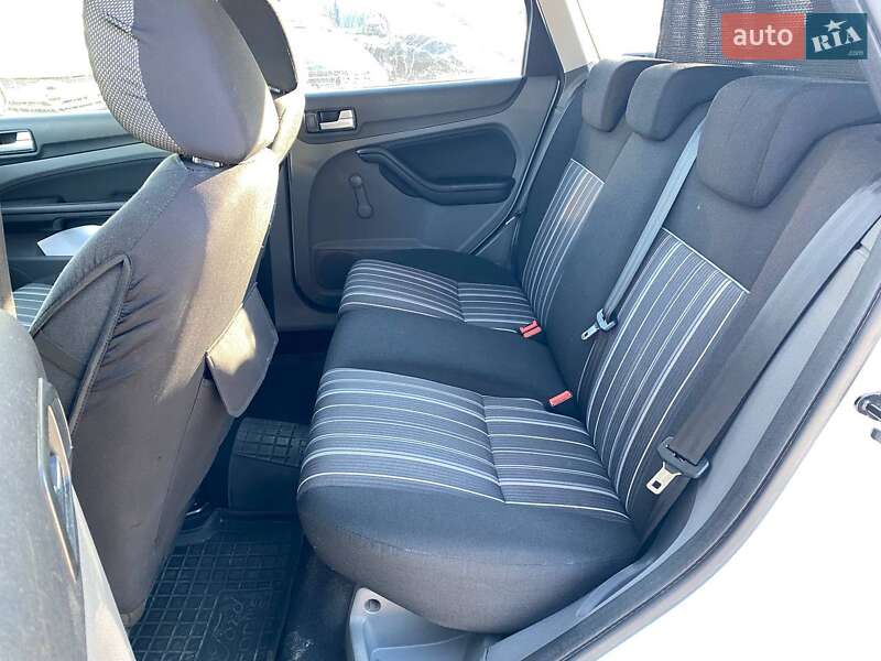 Универсал Ford Focus 2010 в Киеве