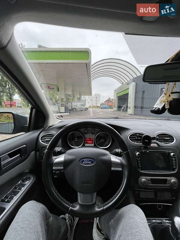 Универсал Ford Focus 2010 в Березному