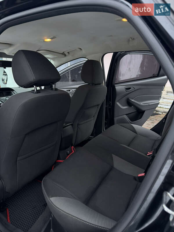 Седан Ford Focus 2013 в Стрые