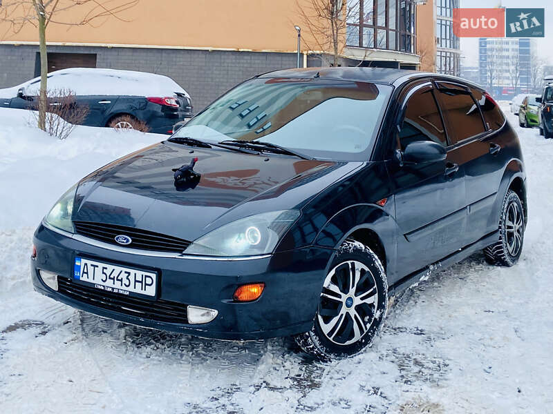 Ford Focus 2000