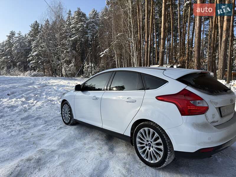 Хэтчбек Ford Focus 2013 в Киеве