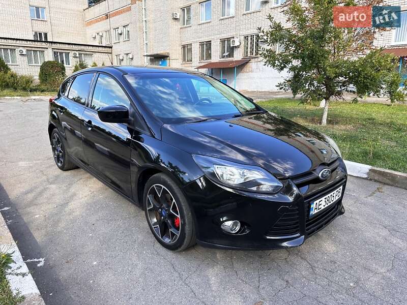 Хэтчбек Ford Focus 2012 в Запорожье