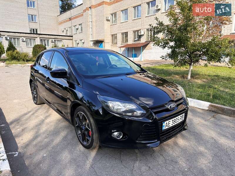 Хэтчбек Ford Focus 2012 в Запорожье