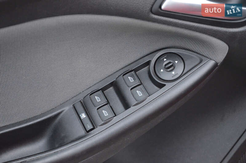 Хетчбек Ford Focus 2014 в Києві фото 19 Хетчбек Ford Focus 2014 в Києві
