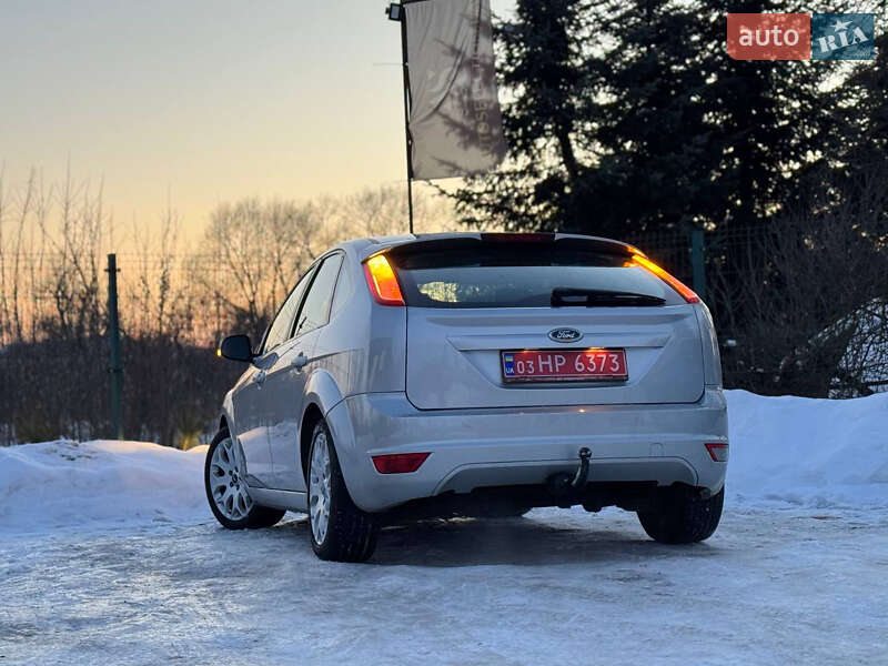 Хетчбек Ford Focus 2010 в Дрогобичі