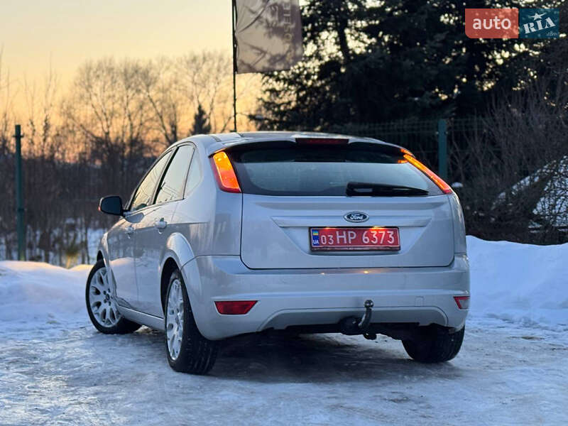 Хетчбек Ford Focus 2010 в Дрогобичі