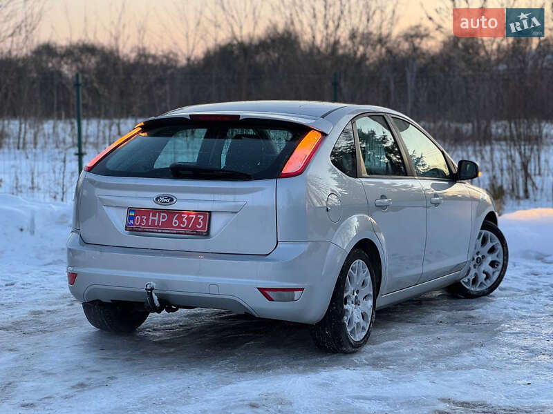Хетчбек Ford Focus 2010 в Дрогобичі