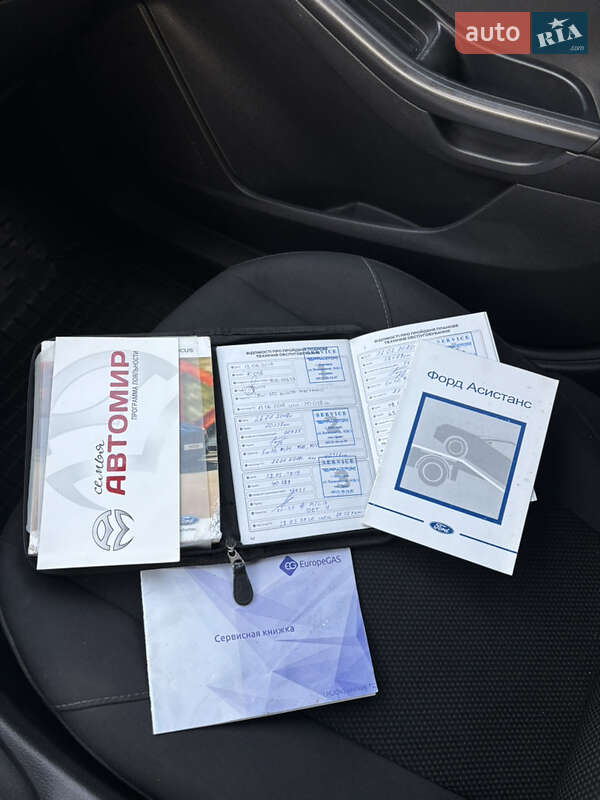 Седан Ford Focus 2016 в Николаеве