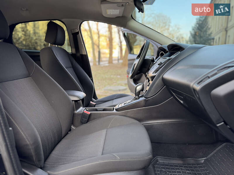 Седан Ford Focus 2017 в Миколаєві