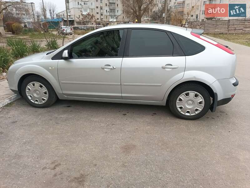 Хетчбек Ford Focus 2007 в Павлограді