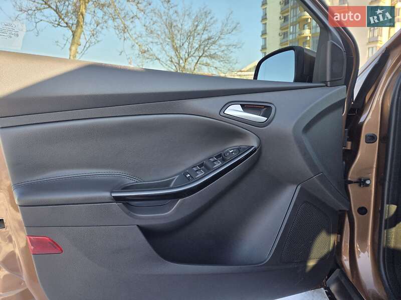 Хэтчбек Ford Focus 2013 в Ужгороде