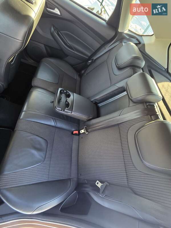 Хэтчбек Ford Focus 2013 в Ужгороде