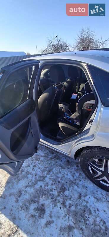 Хэтчбек Ford Focus 2011 в Виннице