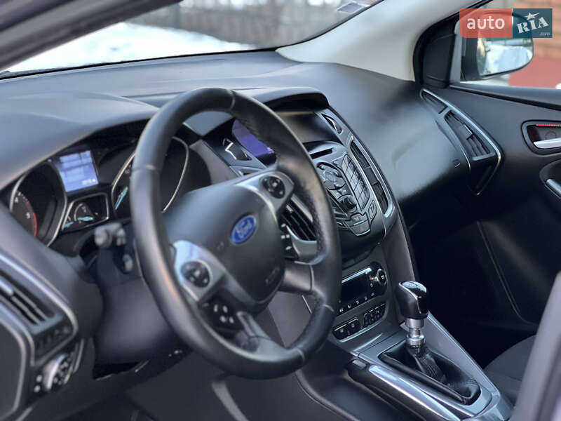 Хетчбек Ford Focus 2012 в Стрию