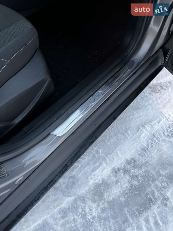 Хетчбек Ford Focus 2012 в Стрию