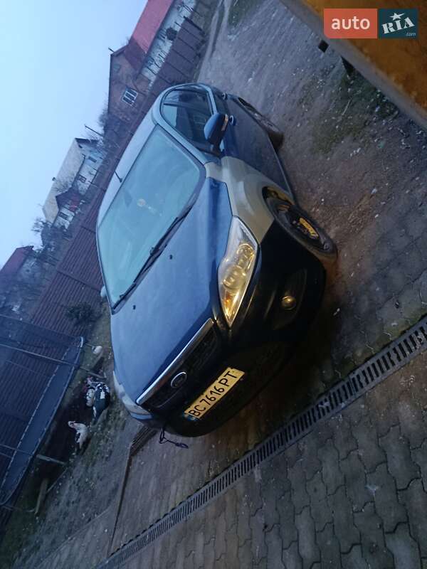 Хэтчбек Ford Focus 2008 в Золочеве