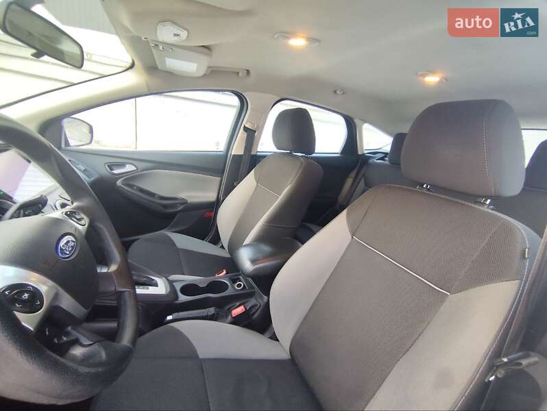 Хэтчбек Ford Focus 2014 в Киеве фото 10 Хэтчбек Ford Focus 2014 в Киеве
