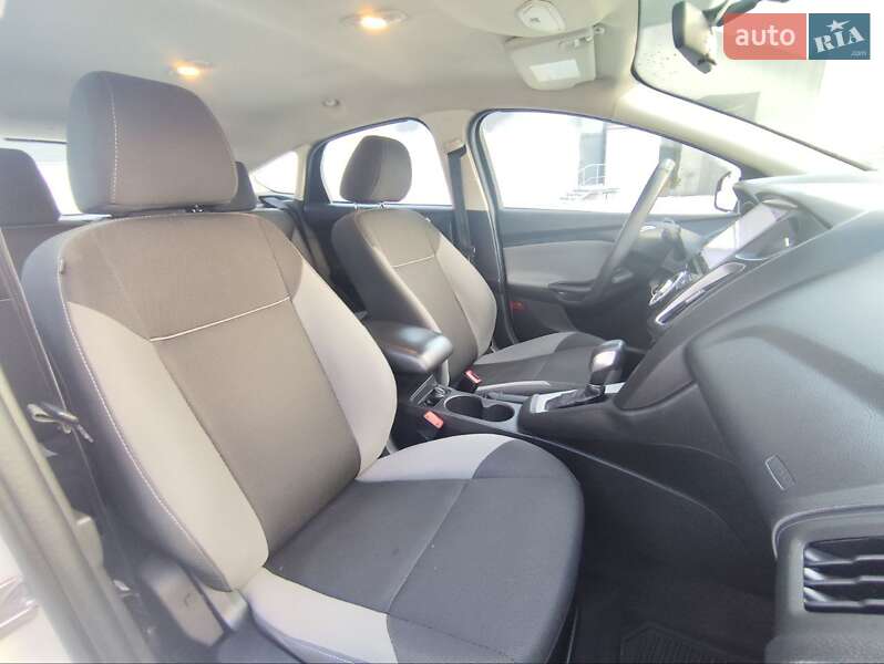 Хэтчбек Ford Focus 2014 в Киеве фото 13 Хэтчбек Ford Focus 2014 в Киеве