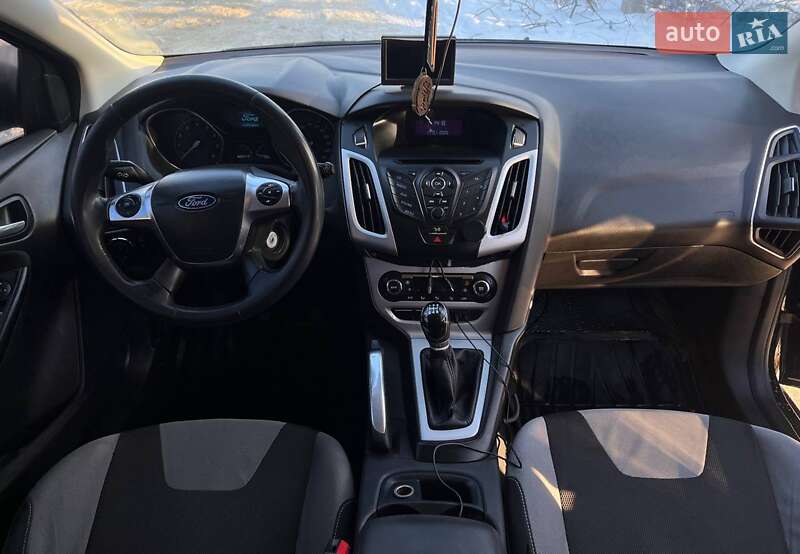 Хэтчбек Ford Focus 2011 в Харькове