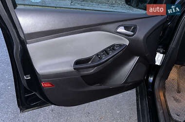 Седан Ford Focus 2012 в Горишних Плавнях