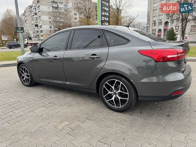 Седан Ford Focus 2017 в Киеве фото 2 Седан Ford Focus 2017 в Киеве