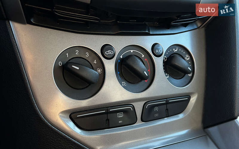 Седан Ford Focus 2013 в Львові