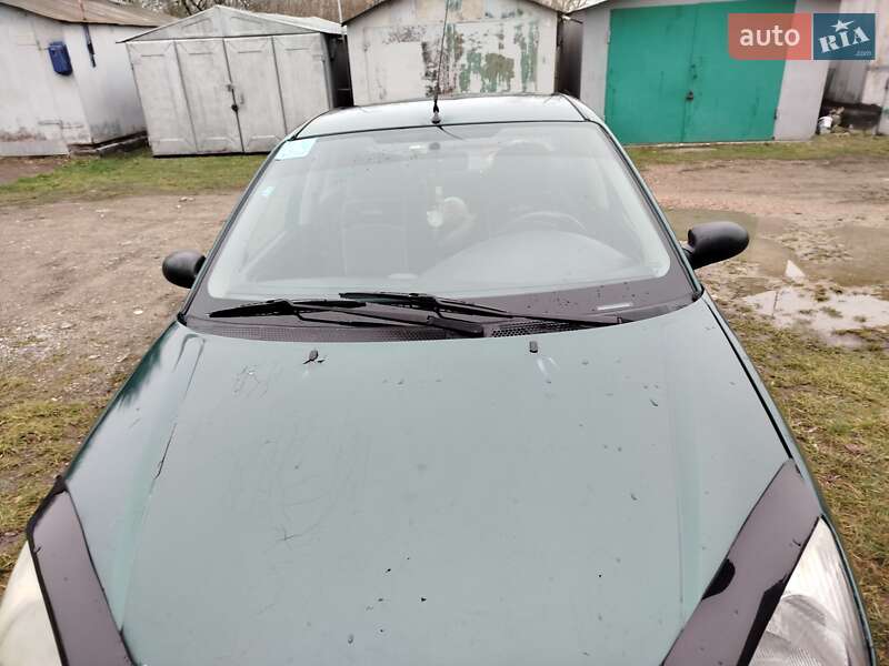 Седан Ford Focus 2000 в Дрогобичі фото 4 Седан Ford Focus 2000 в Дрогобичі