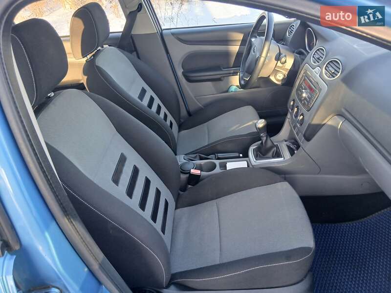 Універсал Ford Focus 2010 в Черняхові