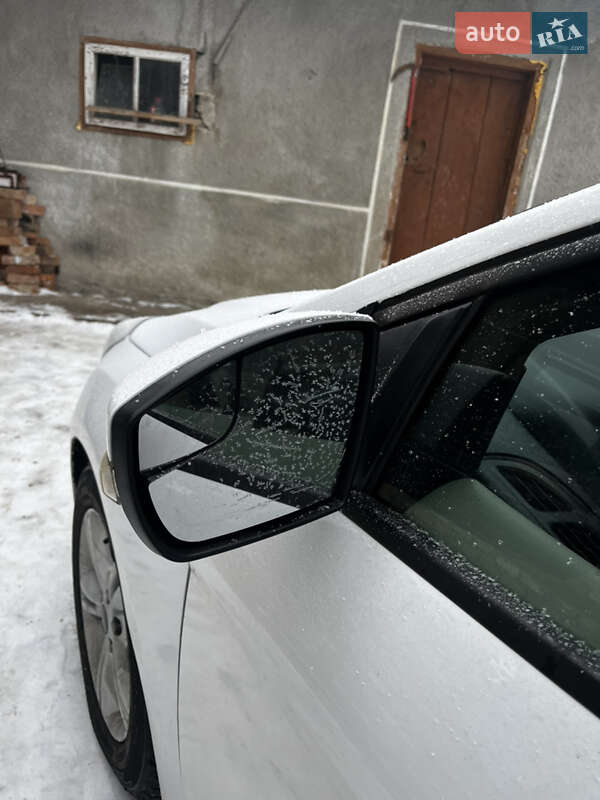 Седан Ford Focus 2014 в Городенке фото 14 Седан Ford Focus 2014 в Городенке