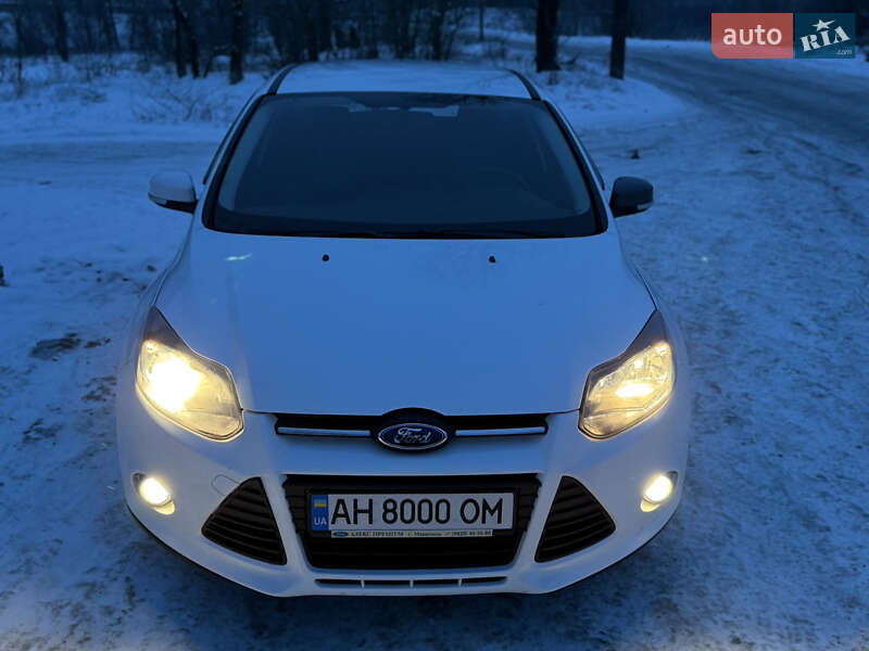 Хетчбек Ford Focus 2014 в Києві фото 2 Хетчбек Ford Focus 2014 в Києві