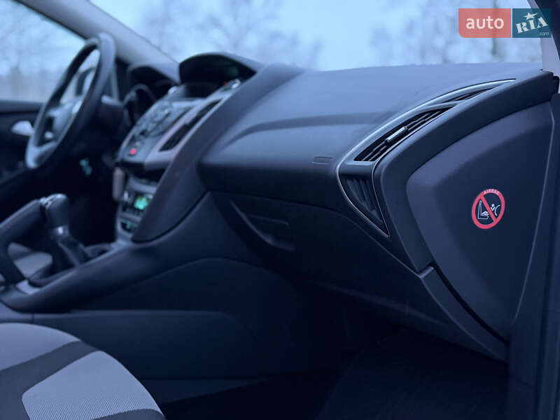 Хетчбек Ford Focus 2014 в Києві фото 11 Хетчбек Ford Focus 2014 в Києві