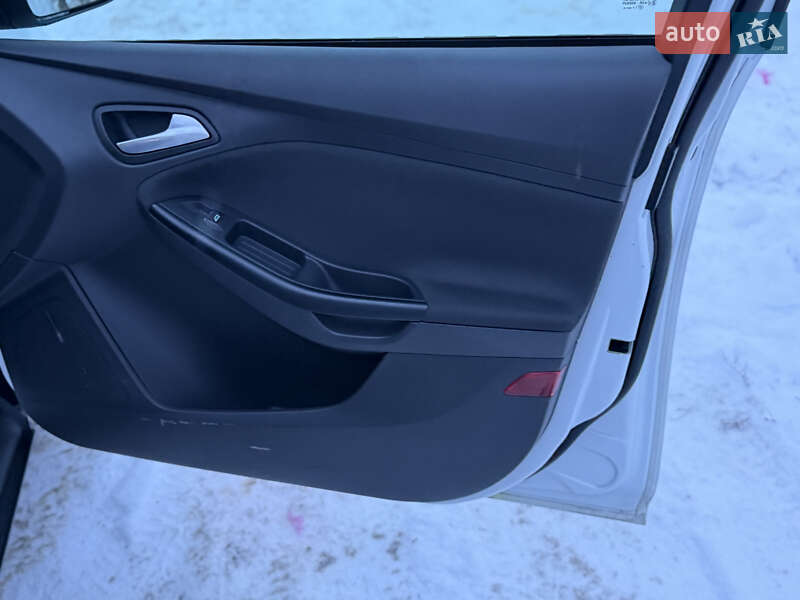 Хетчбек Ford Focus 2014 в Києві фото 16 Хетчбек Ford Focus 2014 в Києві
