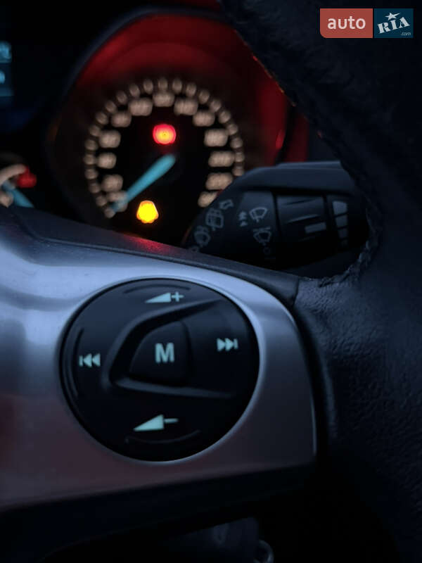Хетчбек Ford Focus 2014 в Києві фото 21 Хетчбек Ford Focus 2014 в Києві