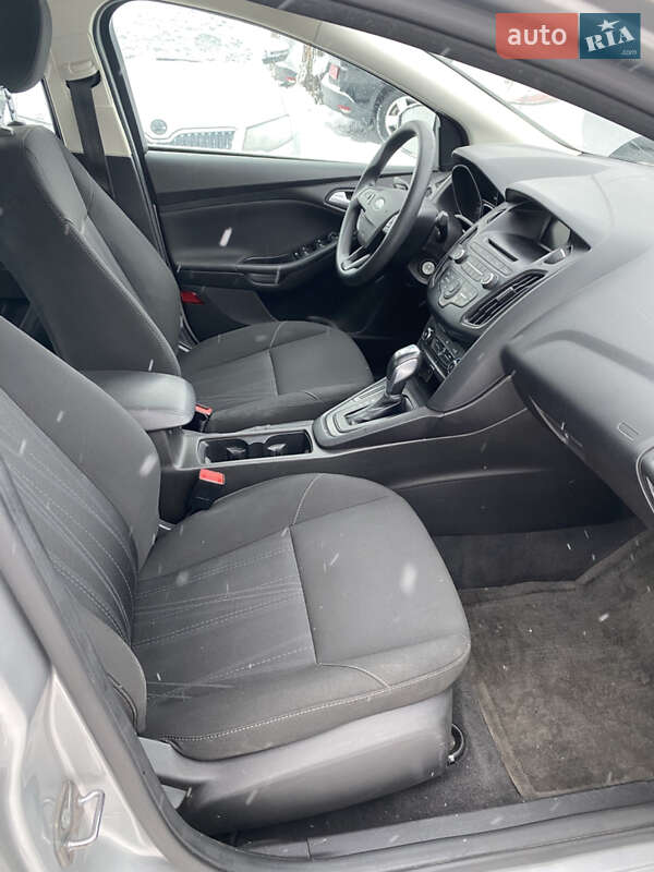 Седан Ford Focus 2015 в Луцьку
