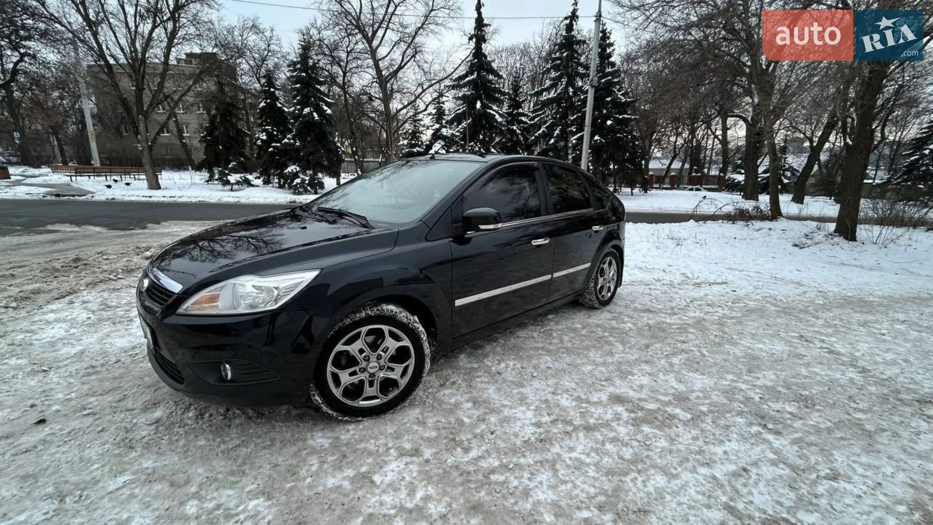 2010 Ford Focus - мініатюра 2