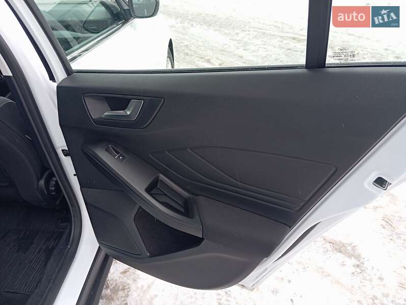 Хэтчбек Ford Focus 2020 в Киеве фото 25 Хэтчбек Ford Focus 2020 в Киеве