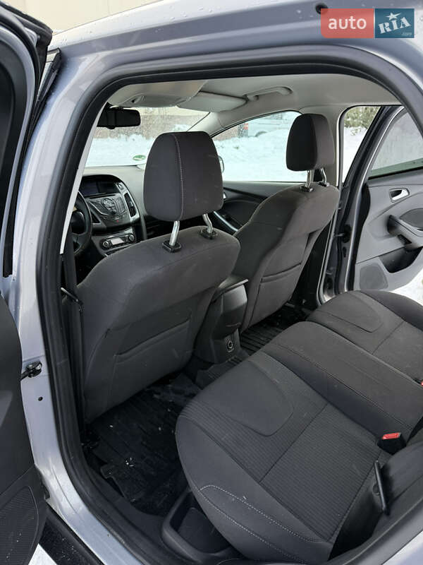 Універсал Ford Focus 2013 в Львові фото 48 Універсал Ford Focus 2013 в Львові