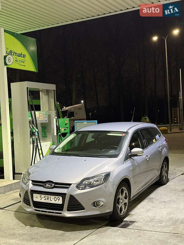 Універсал Ford Focus 2013 в Львові фото 58 Універсал Ford Focus 2013 в Львові