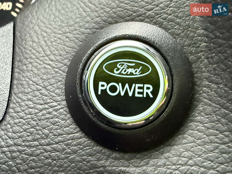 Хетчбек Ford Focus 2013 в Стрию