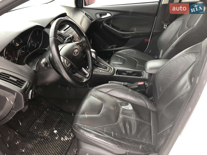 Хетчбек Ford Focus 2015 в Львові