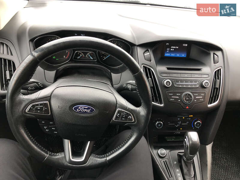 Хетчбек Ford Focus 2015 в Львові