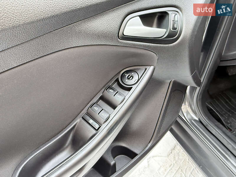 Седан Ford Focus 2015 в Одесі фото 56 Седан Ford Focus 2015 в Одесі
