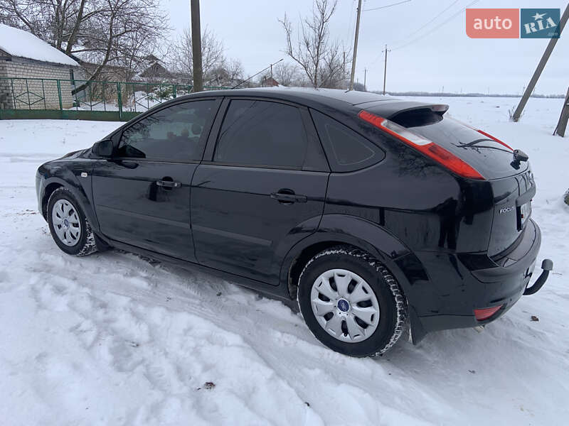 Хэтчбек Ford Focus 2005 в Киеве фото 17 Хэтчбек Ford Focus 2005 в Киеве